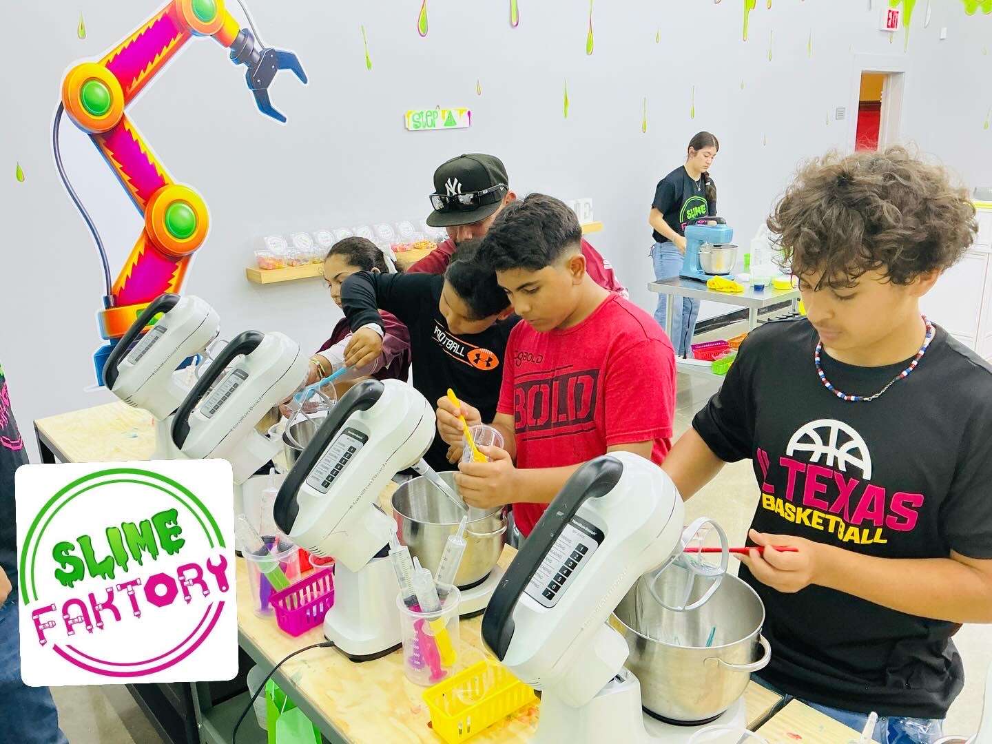 Kids making slime at Slime Faktory